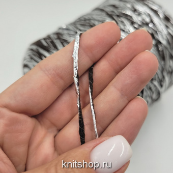 Rigo Emporium (8022 горький шоколад, фольга серебро) 90% меринос, 8% фольга, 2% па 180м/100гр
