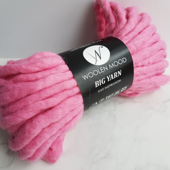 Толстая пряжа (розовый) 100% меринос, 2-2.2см толщина нити Woolen Mood 300гр