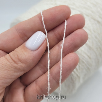 Bourette Silk (2001 белый) 100% шелк буретный 2/15 750м/100гр