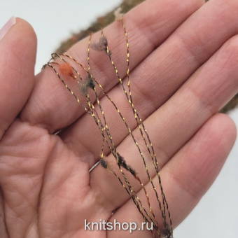 Cofil Caramella (золото) меринос, люрекс, па 700м/100гр шишечки