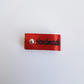Бирка 27х12мм Hand Made красная, с кнопкой, натур.кожа