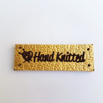 Бирка 36х12мм Hand Knitted золото, пришивная, натур.кожа